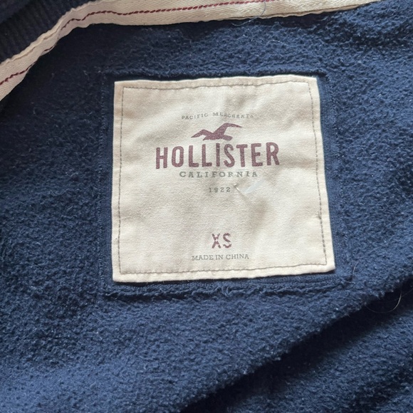 Y2K/2010s Hollister zip up - Picture 2 of 2
